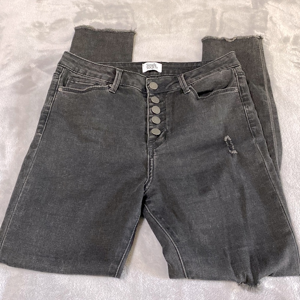SIMPLE SOCIETY HIGH RISE ANKLE JEANS. SIZE 7/28.